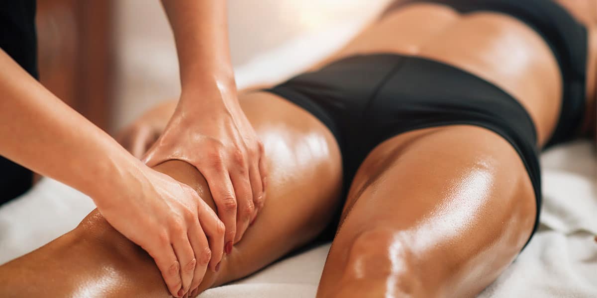 Técnicas de massagem sendo aplicadas - site Episense clínica de medicina estética facial e corporal em Matosinhos, Porto - Portugal